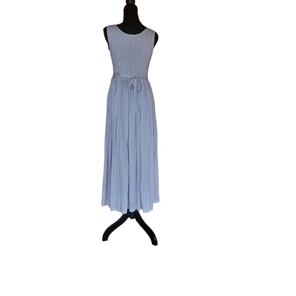 VTG FUN TOP Women's Size M Lavender Maxi Dress w/ Smocked top and fluttery skirt - Picture 3 of 10